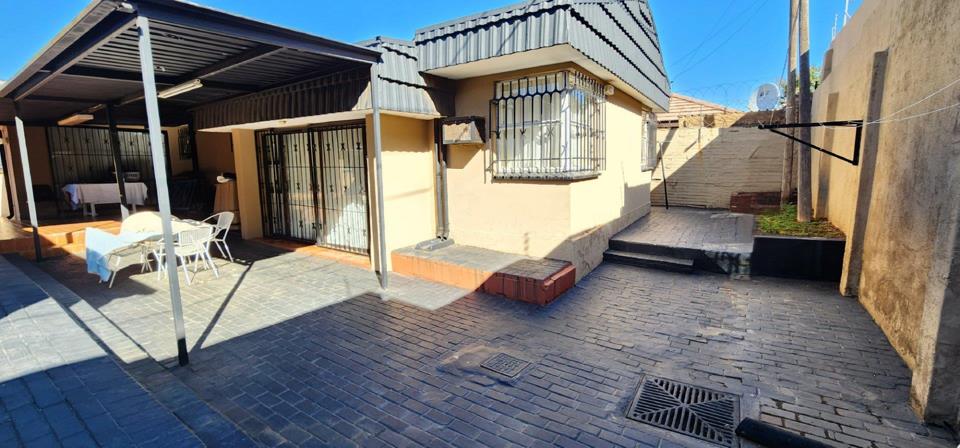 Listing number: P24-117683861, Image number: 3