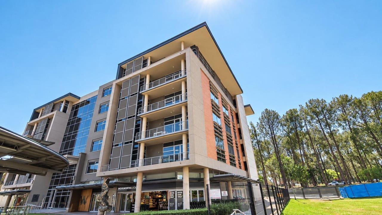 Listing number: P24-117687561, Image number: 1