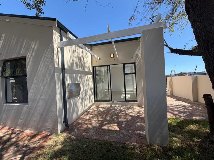 Listing number: P24-117690068, Image number: 2