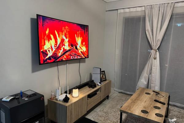 Situated in the prestigious Greencreek Lifestyle Estate, this exceptionally neat ...