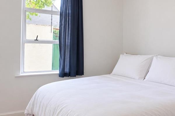 14 BEDFORD
AVAILABLE 

Main House - Room 2 in 14 Bedford road
R5500 big room plus ...