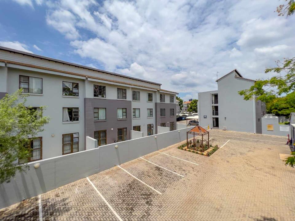Listing number: P24-117691921, Image number: 1