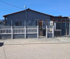 House for sale in Avian Park
