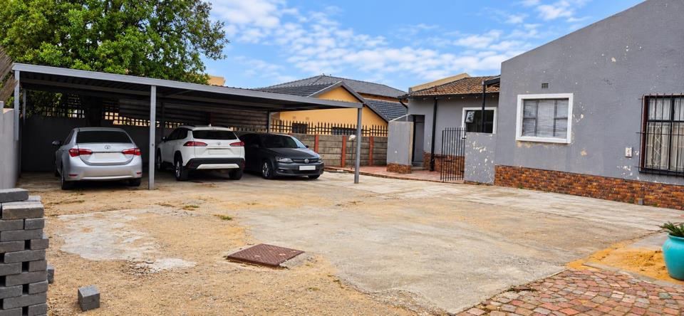 Listing number: P24-117692791, Image number: 2
