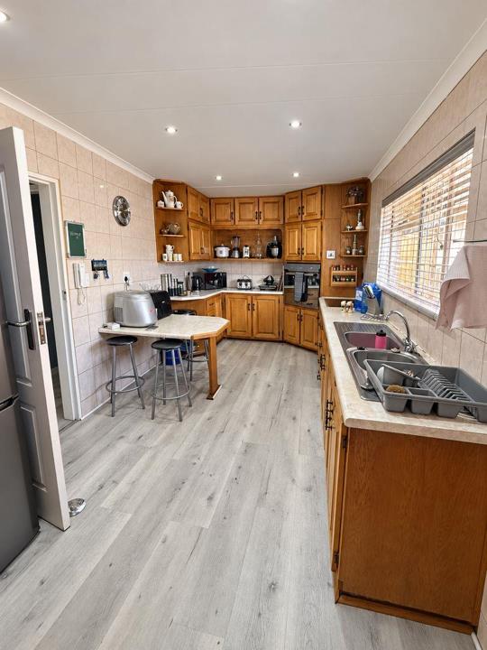 Listing number: P24-117693192, Image number: 3, Image