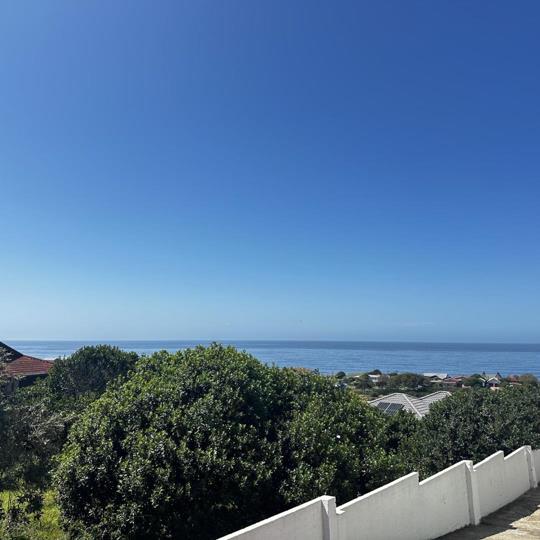 Listing number: P24-117693809, Image number: 2