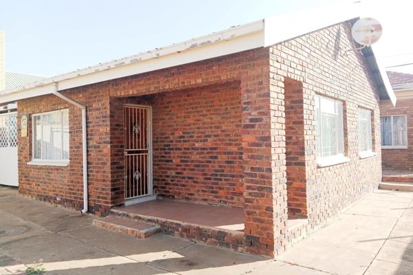 2 Bedroom House with Garage for Rent in Soshanguve DD 
Looking for a comfortable and ...