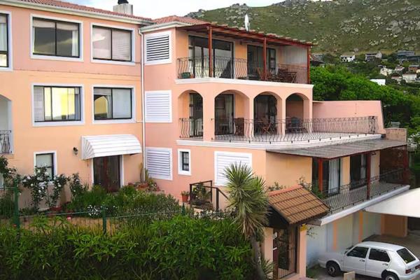 Exceptional Coastal Villa in Llandudno

This much loved family property comprising multiple units offers flexibility in terms on ...