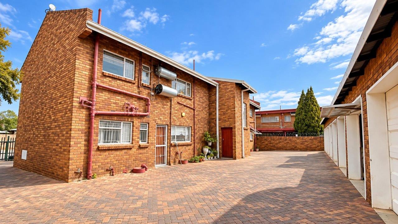 Listing number: P24-117695414, Image number: 1