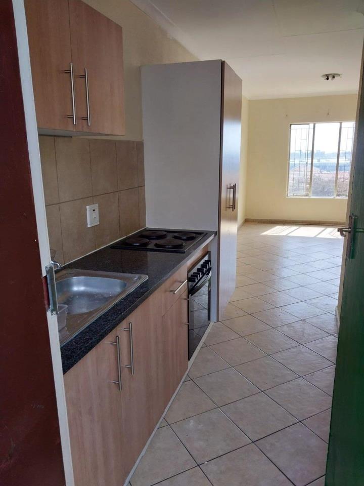 Listing number: P24-117696185, Image number: 1