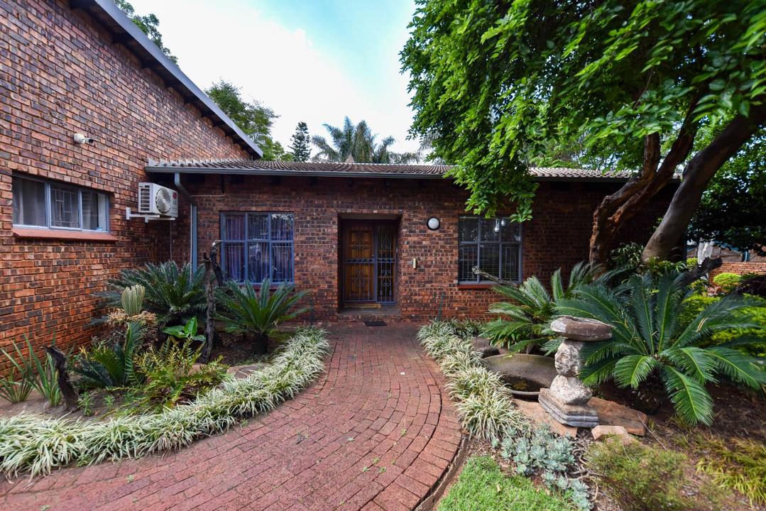 Listing number: P24-117697226, Image number: 1