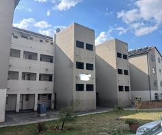 Apartment / Flat for sale in Riverside View