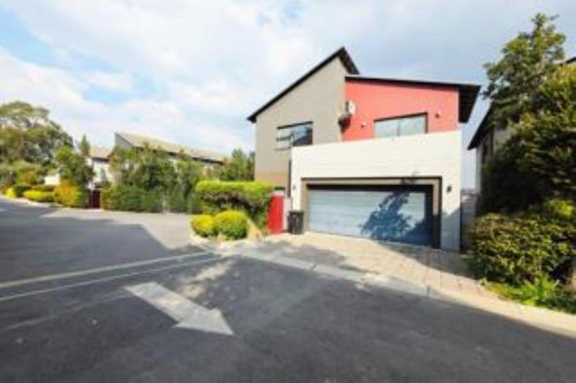 Listing number: P24-117697572, Image number: 2