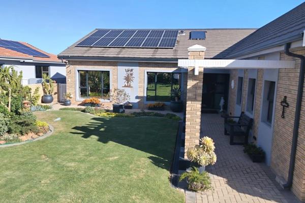 I am delighted to introduce this beautiful and well-maintained 3-bedroom home situated in the sought-after Monte Christo Estate in ...