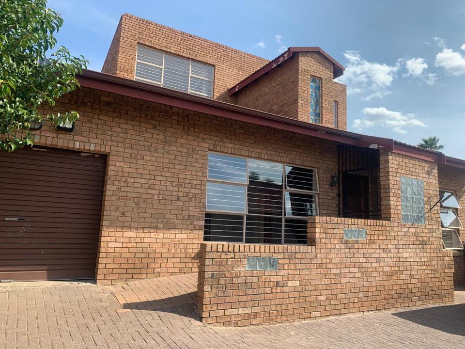 Listing number: P24-117698662, Image number: 1