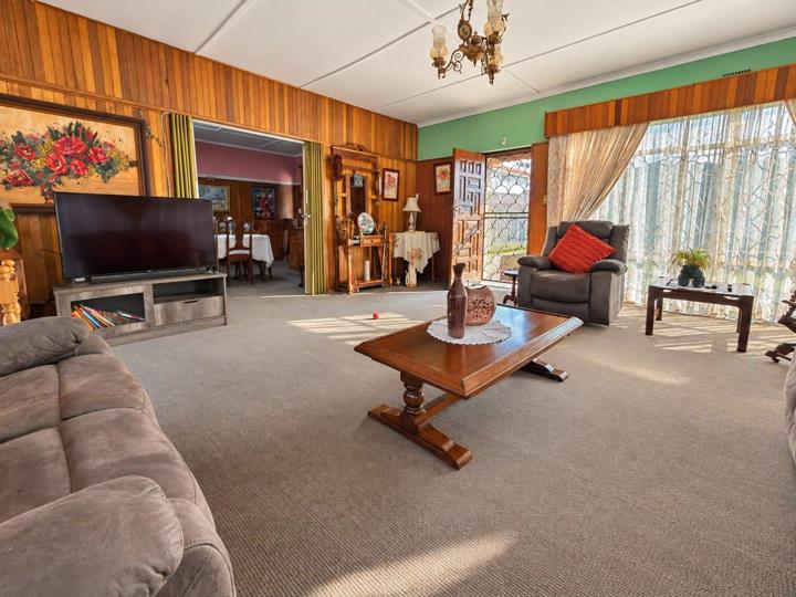 Listing number: P24-117699411, Image number: 2