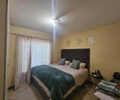 Apartment / Flat for sale in Karenpark