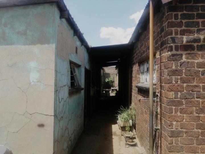 Listing number: P24-117700295, Image number: 2