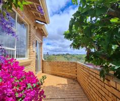 Townhouse for sale in Hillsboro