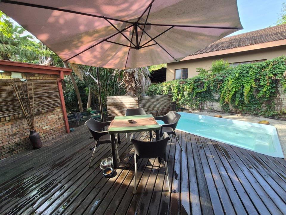 Listing number: P24-117700700, Image number: 1