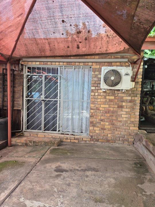 Listing number: P24-117700700, Image number: 3