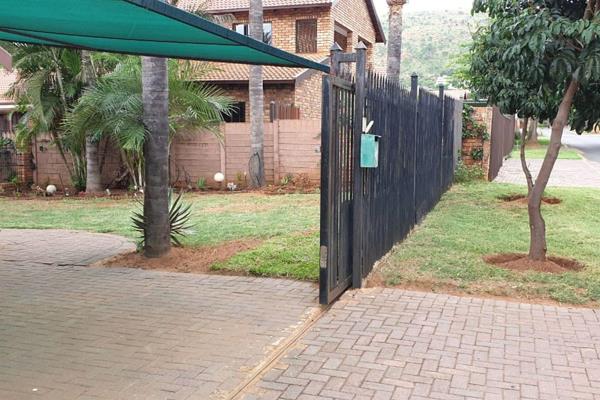 A spacious modern neat stand alone home in Ninapark

The home offers:
3 Bedrooms
2 ...
