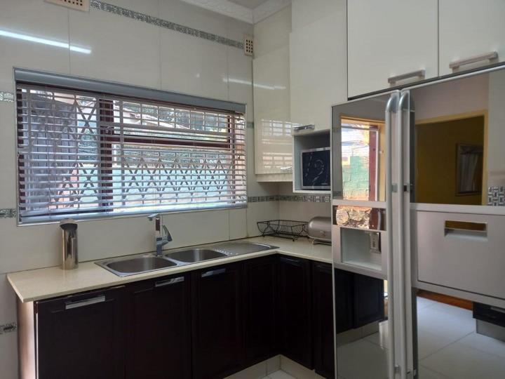 Listing number: P24-117705380, Image number: 3, Image