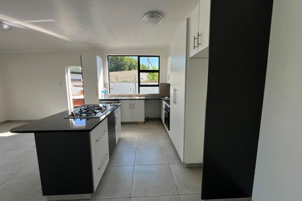 This lovely 3-bedroom home offers 2 bathrooms. The property features an open-plan kitchen, dining and lounge area, creating a welcoming ...