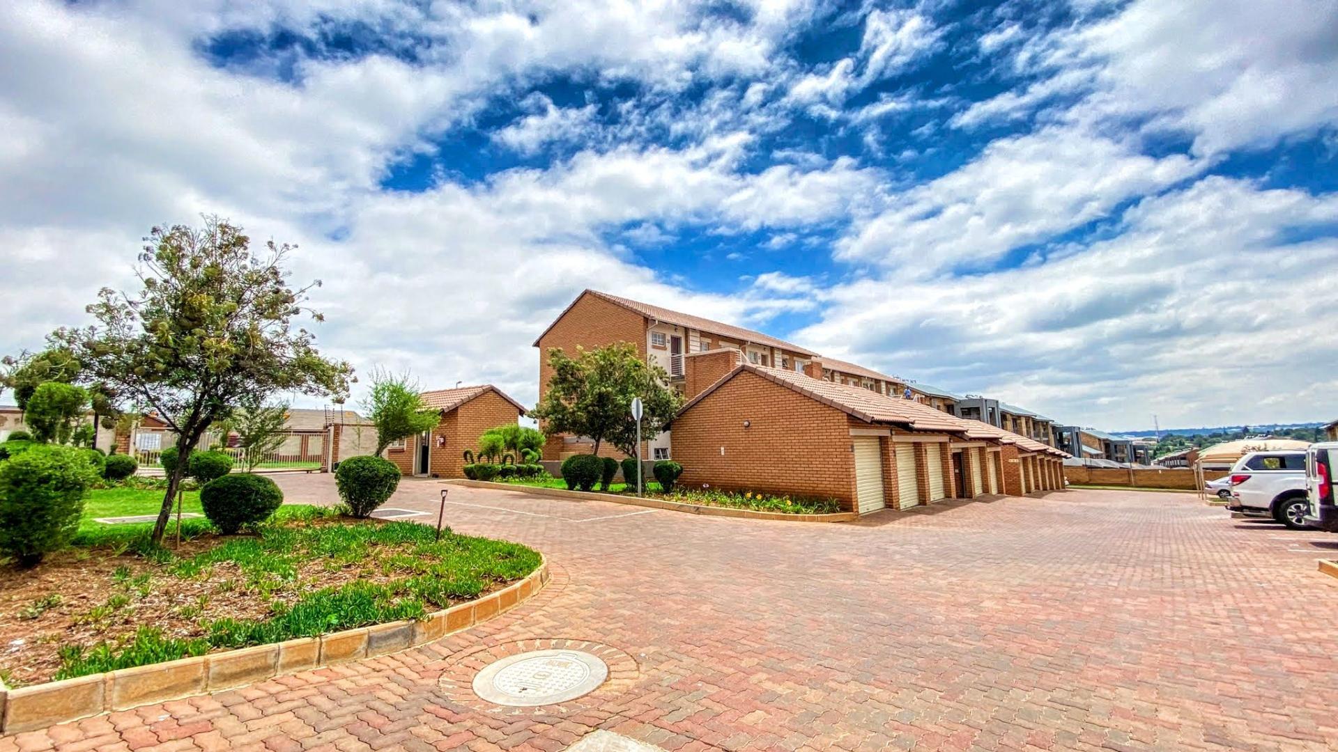 2 Bedroom Apartment / Flat for Sale in Sagewood
