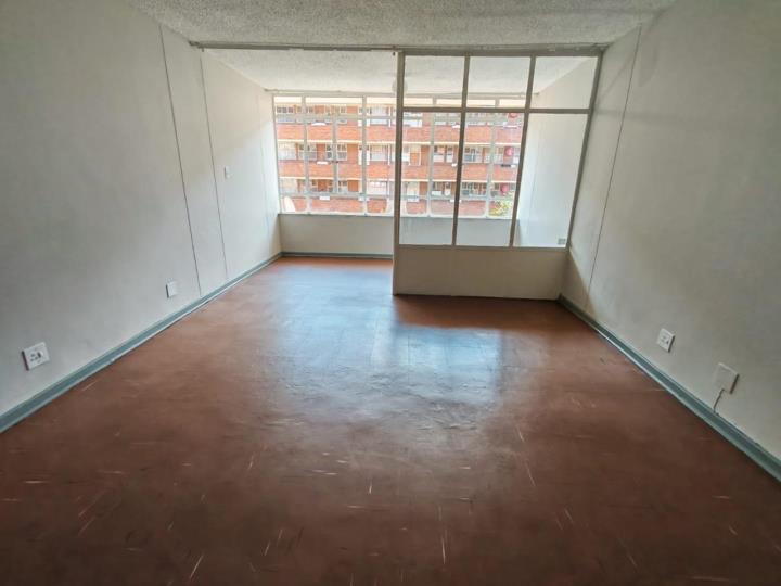 Listing number: P24-117708948, Image number: 3