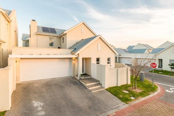 Modern 3-Bed Double-Story Townhouse to Let in Elite Bonsai Estate, Langeberg ...