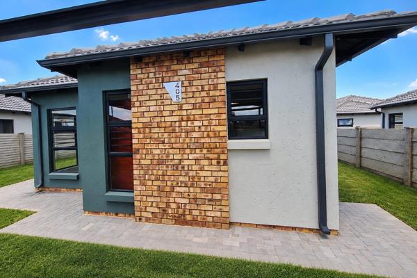 Discover comfortable, luxury living in this secure Royal Emfuleni Security Estate home. ...