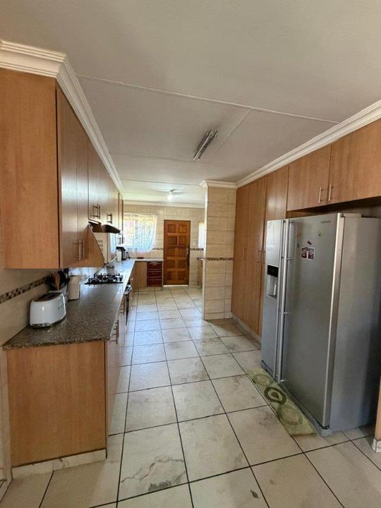 Listing number: P24-117710050, Image number: 3