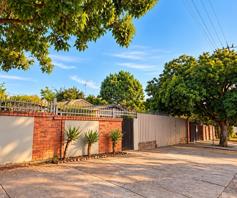 House for sale in Monument Park