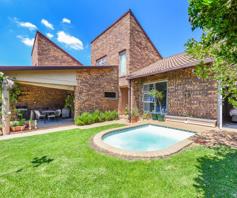 Townhouse for sale in Lonehill