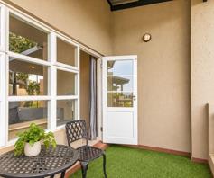 Apartment / Flat for sale in Lonehill