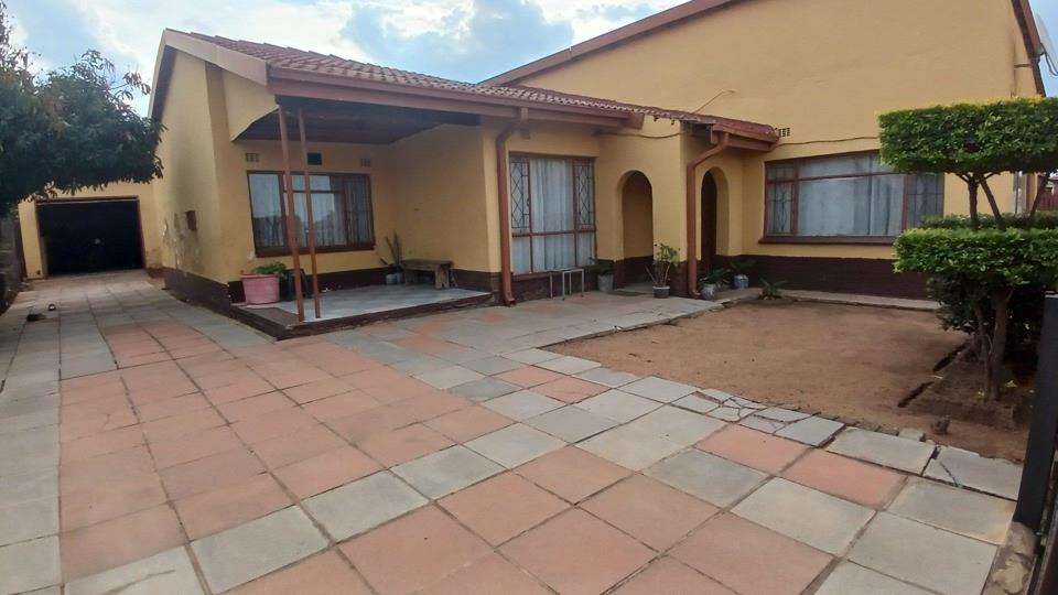 Listing number: P24-117712182, Image number: 2