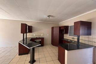 3 Bedroom Townhouse to Rent in Rustenburg Central