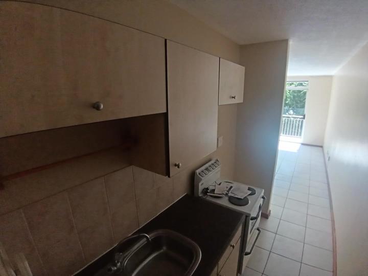 Listing number: P24-117714471, Image number: 2