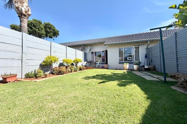 Charming 1-Bedroom Apartment in Rooihuiskraal North - R595,000

Discover exceptional value with this lovely one-bedroom apartment ...