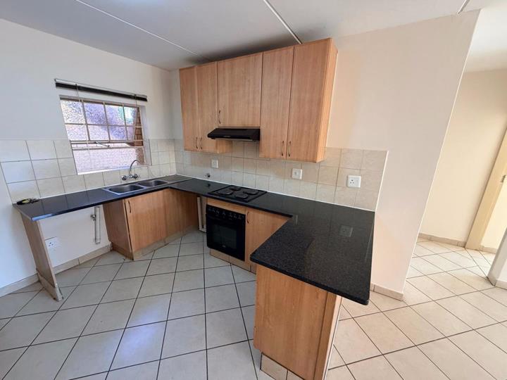 Listing number: P24-117373339, Image number: 2
