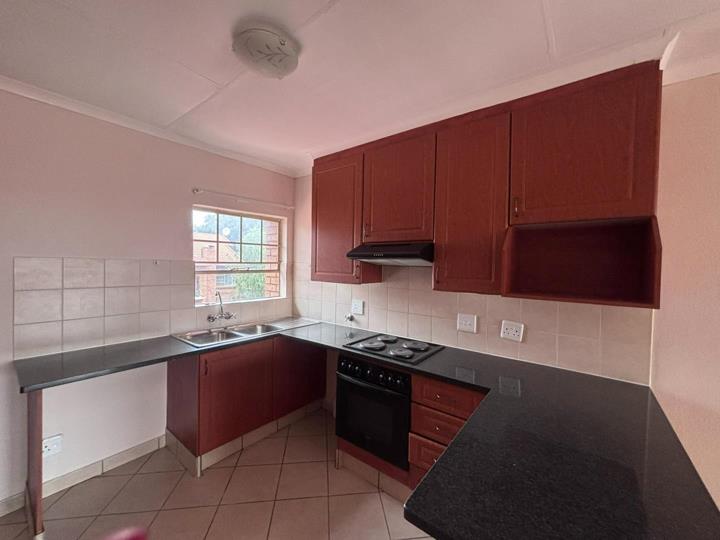 Listing number: P24-117715018, Image number: 2