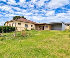 House for sale in Bothasrus