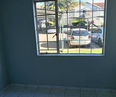 Townhouse for sale in Glen Marais