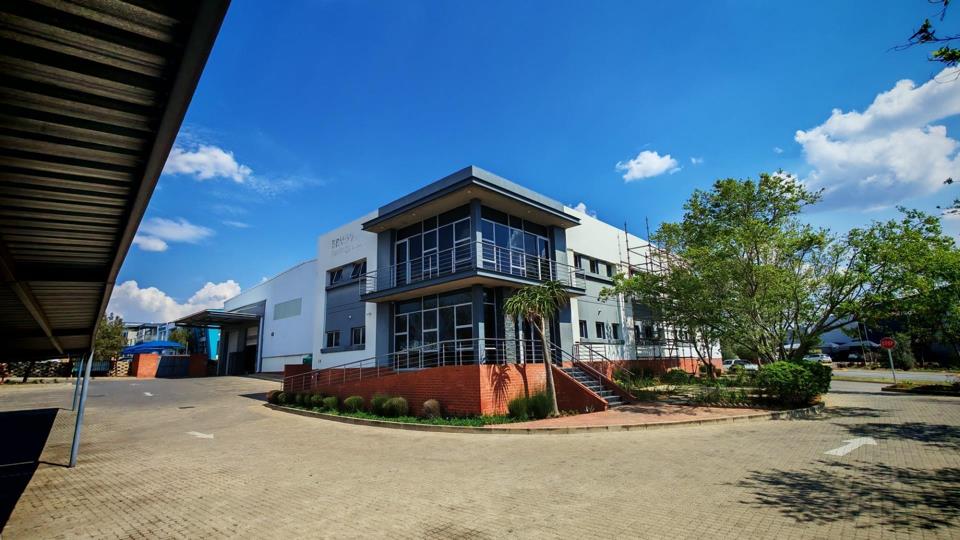 Listing number: P24-117716926, Image number: 2, Lanseria