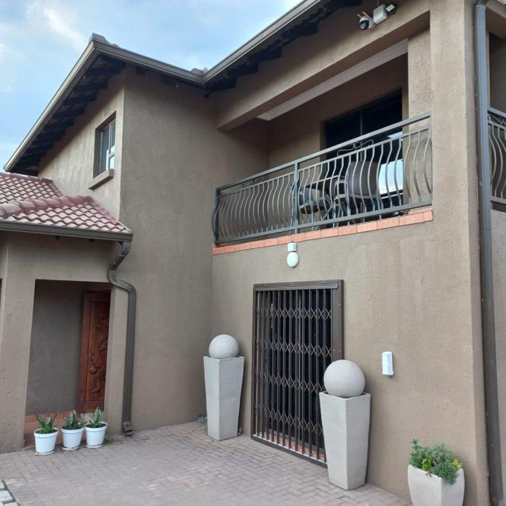 Listing number: P24-117716941, Image number: 1
