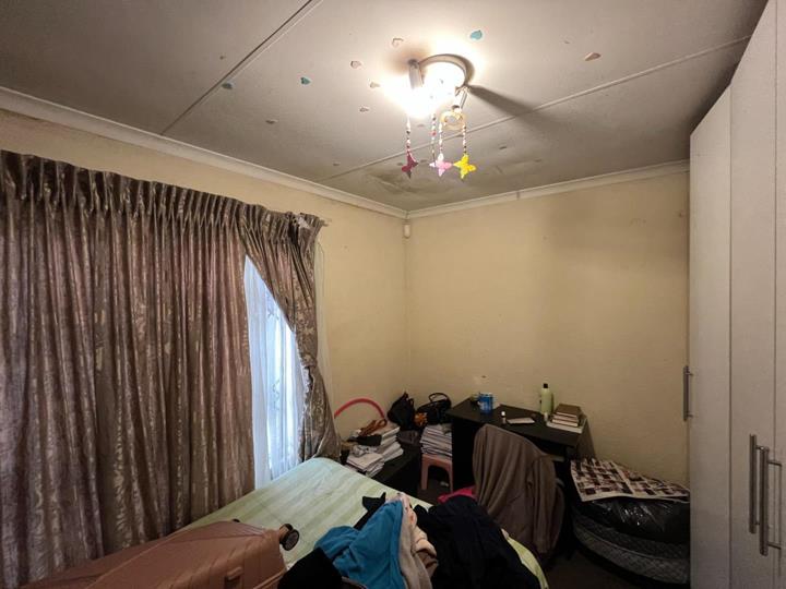 Listing number: P24-117717305, Image number: 3