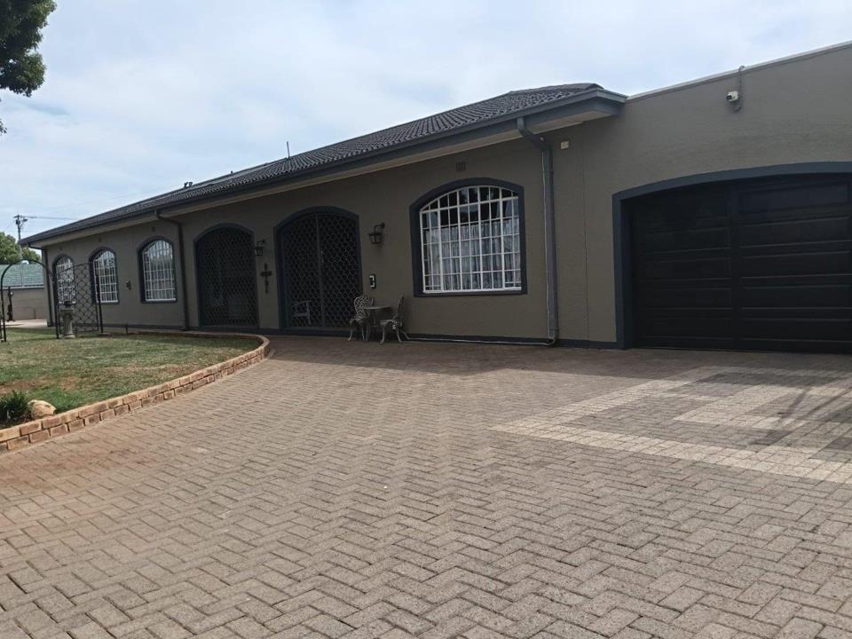 Listing number: P24-117719277, Image number: 1