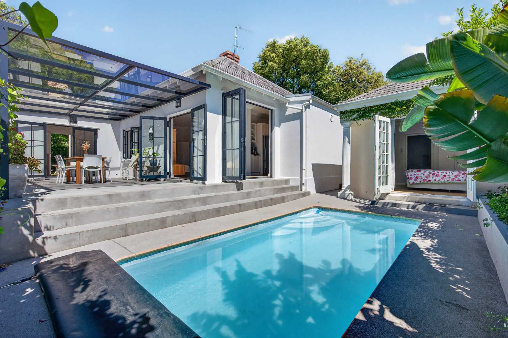 3 Bedroom House for sale in Rondebosch - P24-117722914