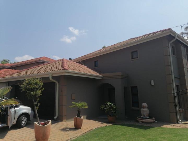 Listing number: P24-117723231, Image number: 2, House outside